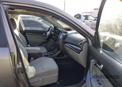 2013 Kia Sorento Lx V6 из США, поврежденный, VIN 5XYKT4A29DG330422